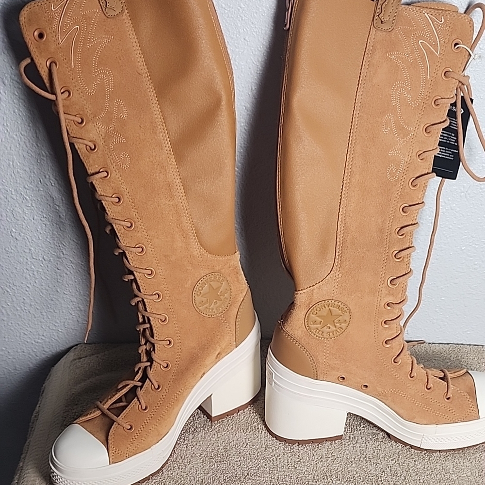 Knee-High Lace-Up Platform Boots in Camel Converse Chuck Taylor